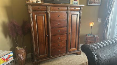 Tall Chester Drawer Furniture