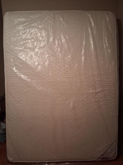 Queen mattress (New)