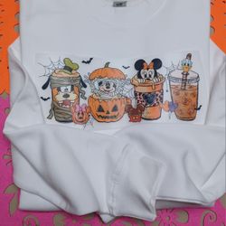 Beautiful Spooky Sweatshirts Or T-shirts! 👻