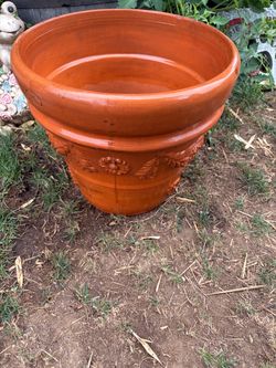 Heavy Terracotta Floral Planter.  Read description 1st