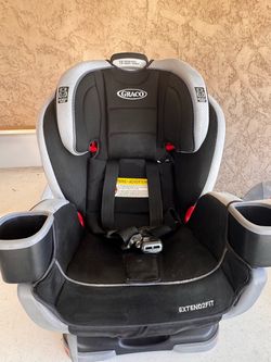 Graco Extend2Fit 3-in-1 Car Seat