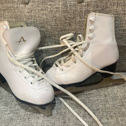 Figure ice skates girls size 12