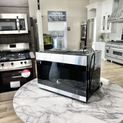 New Galanz 1.4 Cu Ft Over-The-Range Microwave in Stainless Steel Galanz GLOMJD13S2SW10