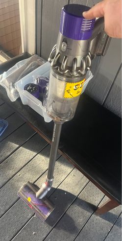 Dyson v10 cyclone animal vacuum