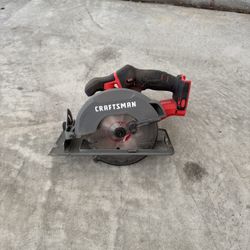 Craftsman V20* Cordless 6-1/2-in Circular Saw (Tool Only)