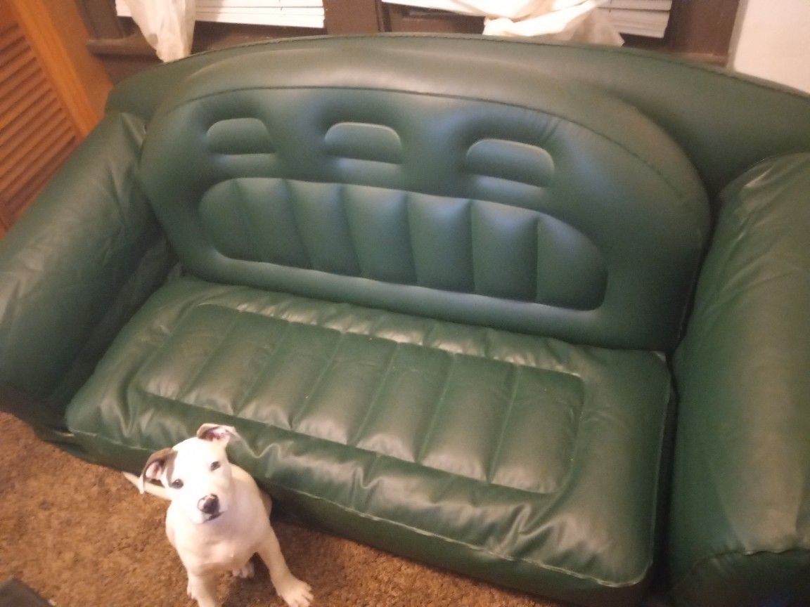 Coleman Couch/bed Inflatable