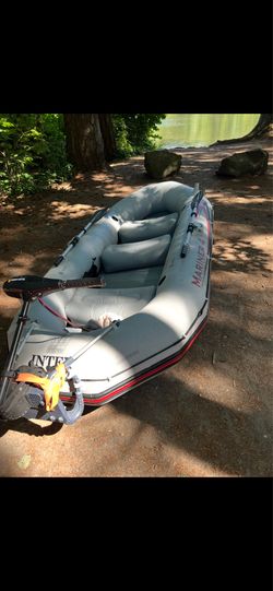 Boat with motor and battery