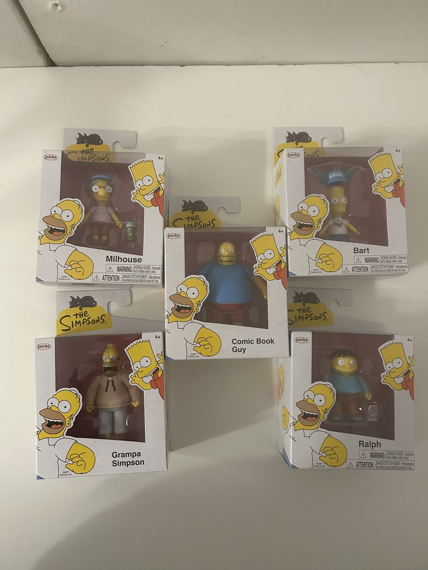 5 Simpsons Collectibles Figures