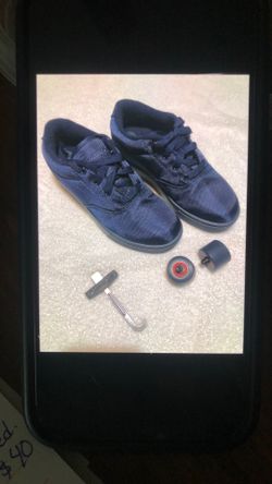 Boys Heely’s Shoes Size 4