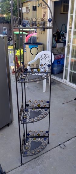 Display shelf