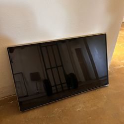 Vizio 32” Smart TV 4k - Frameless 