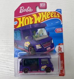 Hot Wheels Mattel 21/250 Barbie Dream Camper 1/5 Purple w/ Special Feature Brand New (Rare Collectors Item!)