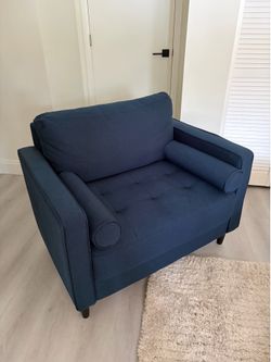 Accent chair