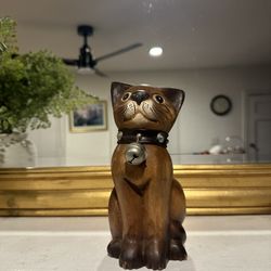 VINTAGE HANDMADE CARVED WOOD CAT
