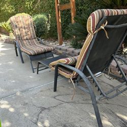 To pool wrought iron iron lounge chairs N and cushions