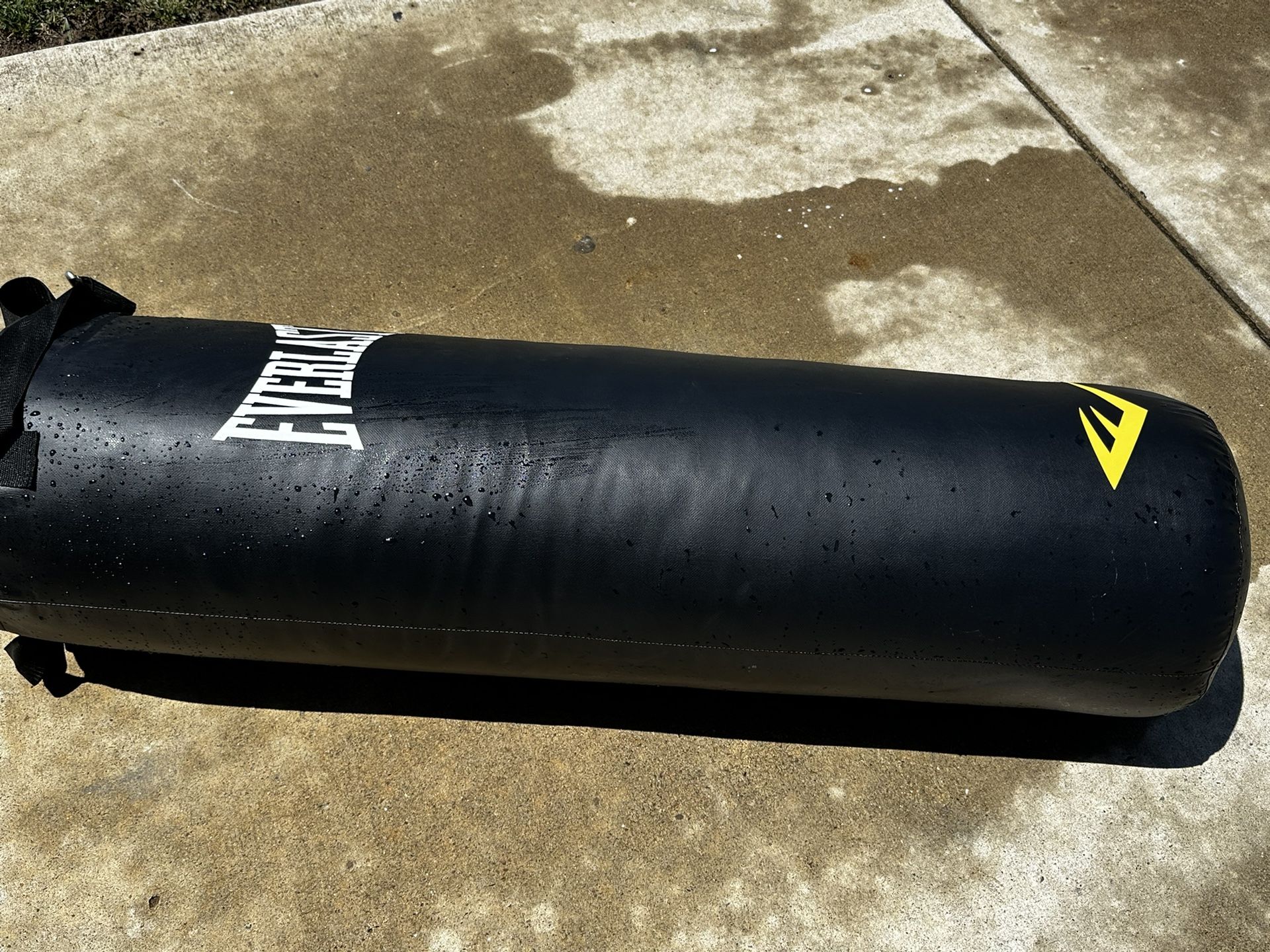 *100lb Boxing Punching Bag β Great Condition!** π₯