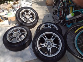 Universal Rims Size 15 $250 Best Offer Tires No Good