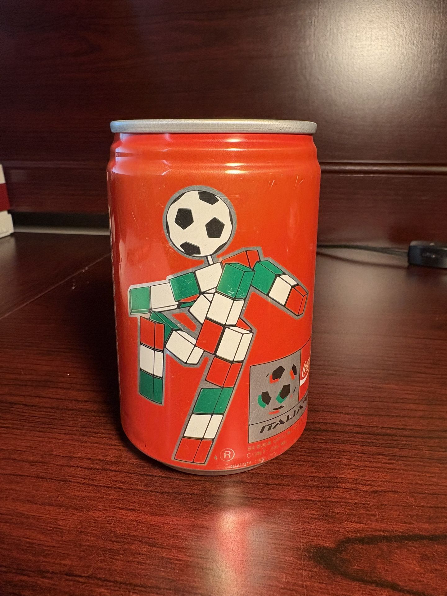 Coca Cola Unopened 1990 World Cup Italia. Issued In Colombia 