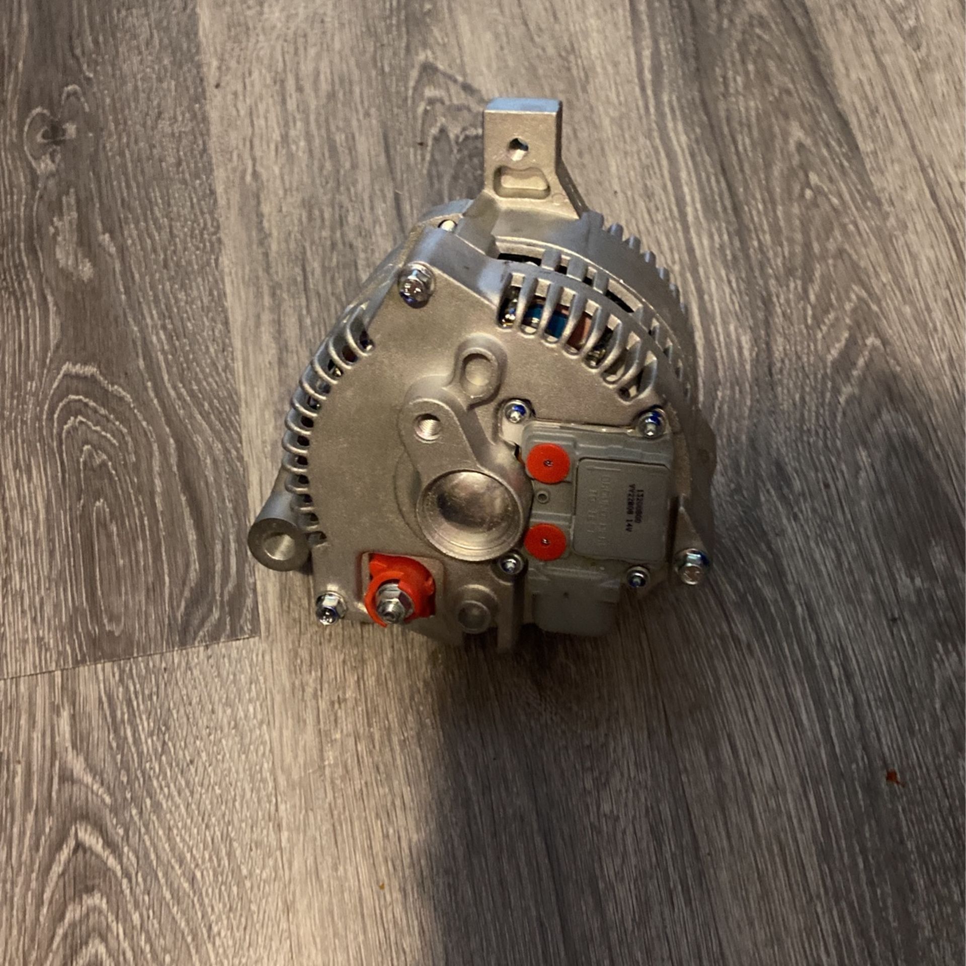 Brand New alternator for a 2010 Chrysler 300