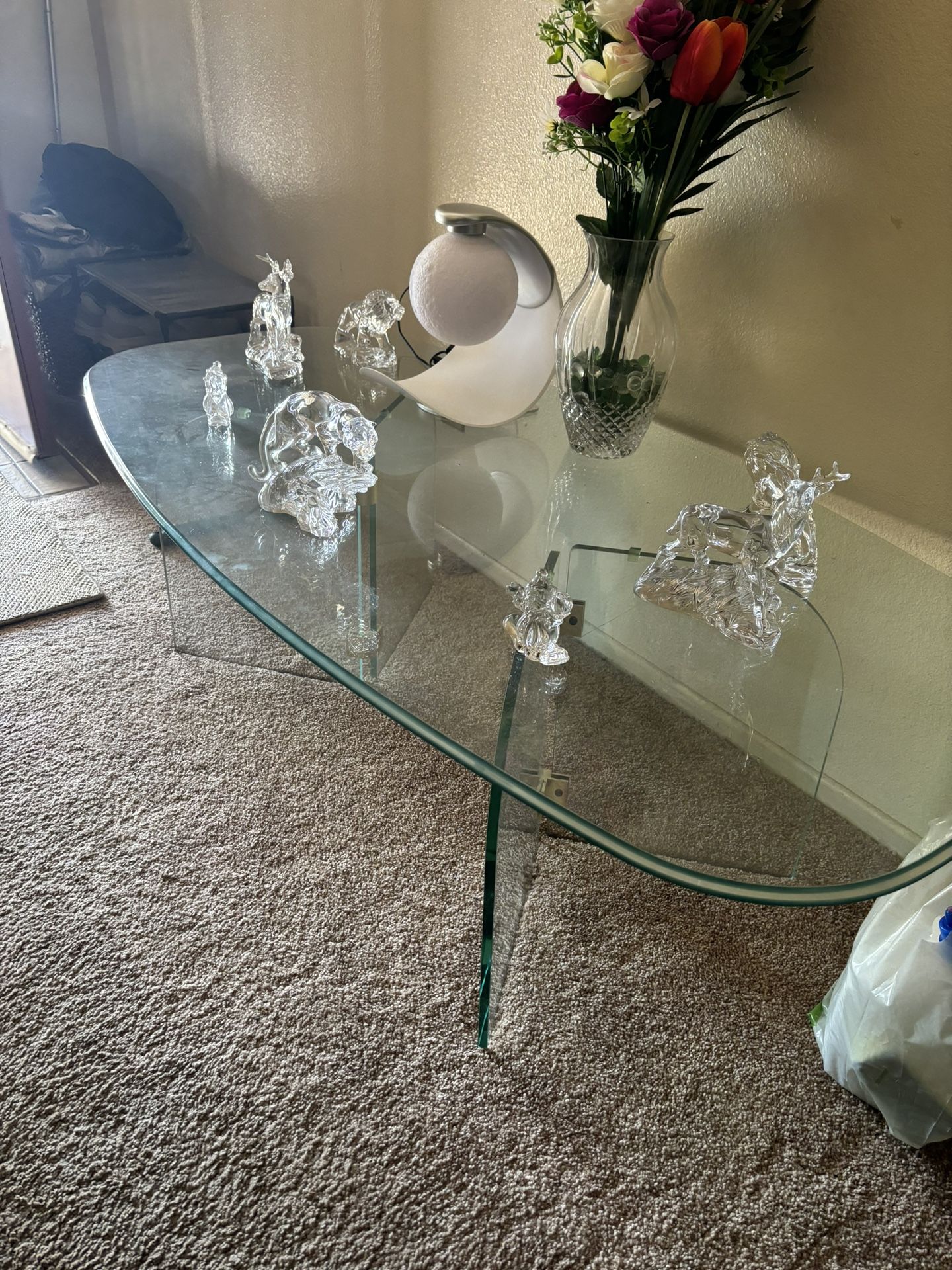 Crystal Tables ( decore is extra)