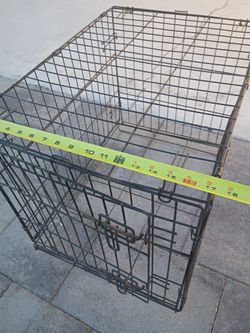 DOG CRATE  USED GOOD 