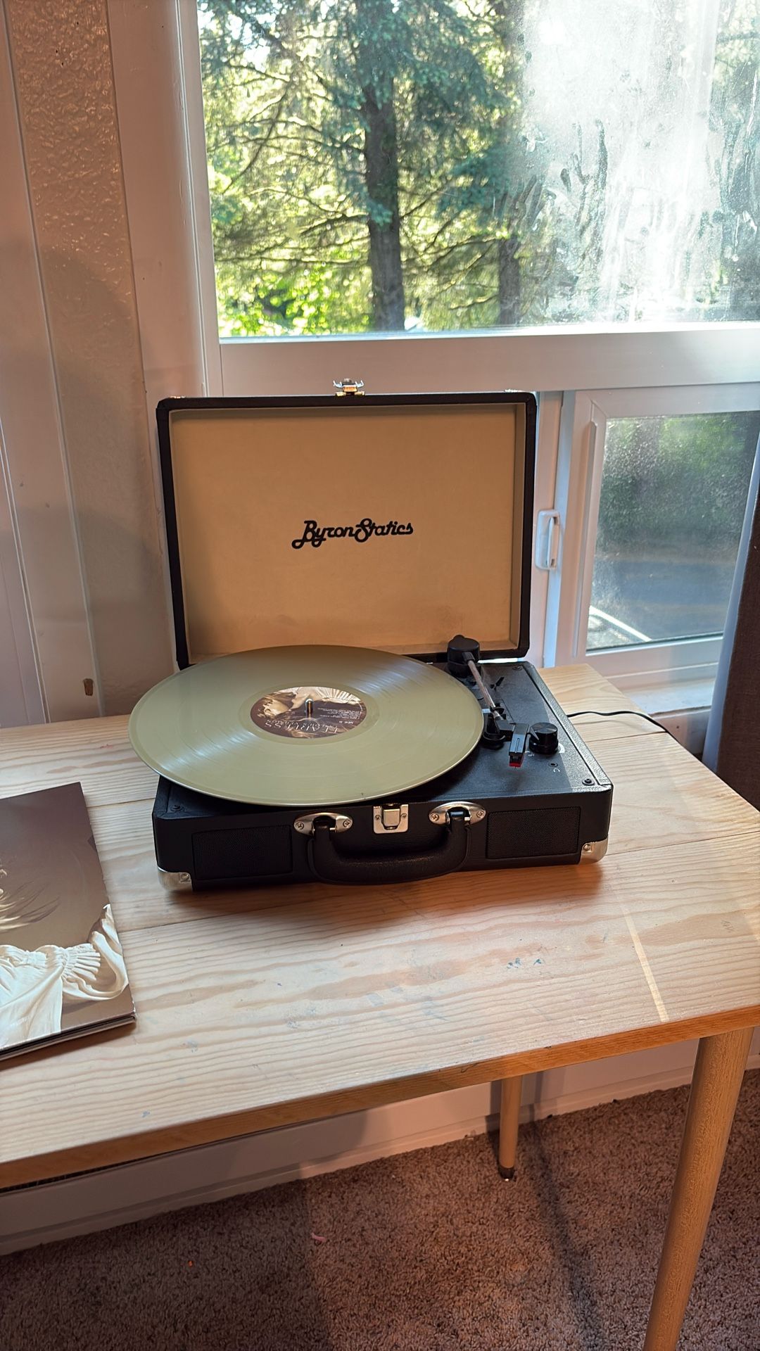 Bryson Statics record player
