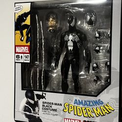 Mafex 147 - Symbiote Spider-Man
