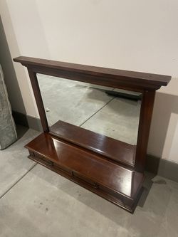 Dresser/Vanity Mirror with Drawers