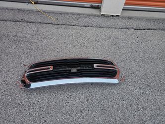 2019-2023 Dodgeram1500 chrome front upper Grille OEM.