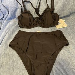Bikini top and bottoms set
