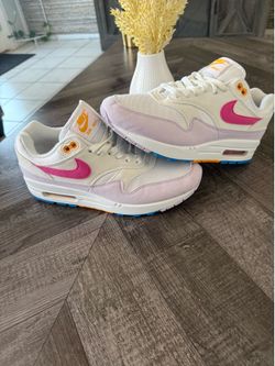 Women’s Nike Air 8.5 ❤️