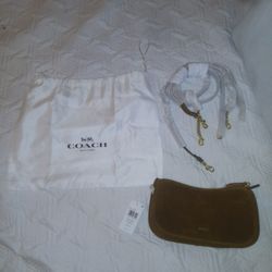 COACH does not ship products; I only deliver in person. 