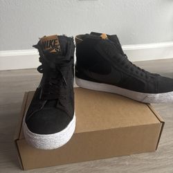 Nike SB Zoom Blazer Mid Premium - Black/Yellow - Men’s 7.5