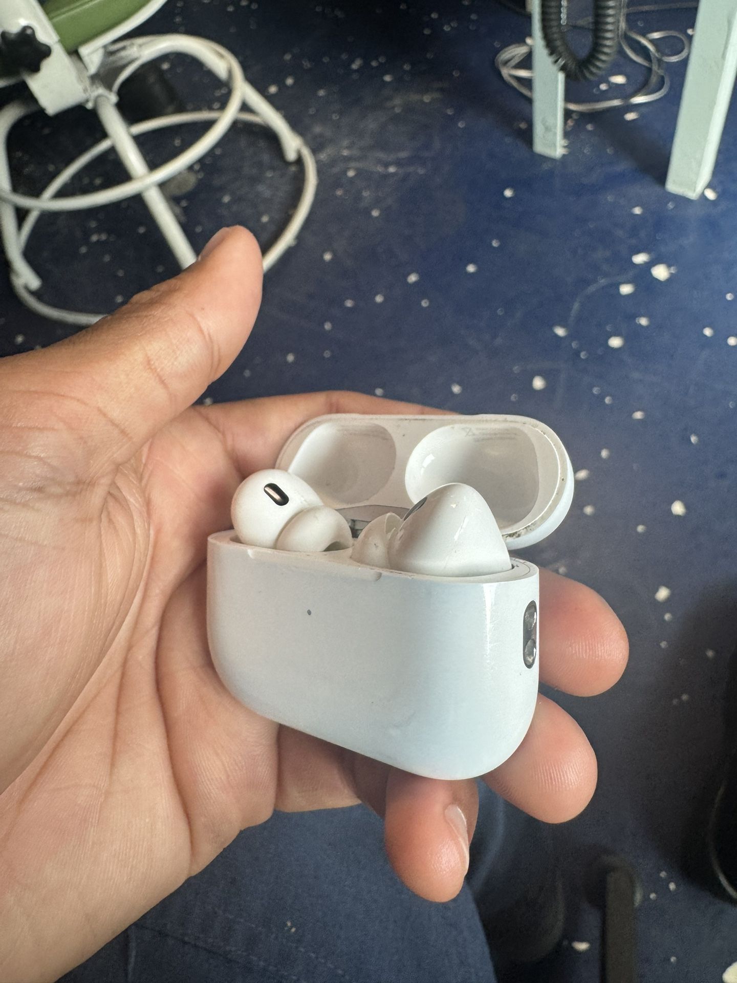 AirPod Pro 2s
