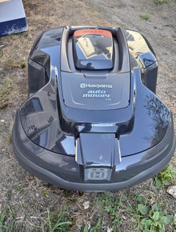 Husqvarna Automower 310 Robotic Lawn Mower – Never Used – $649
