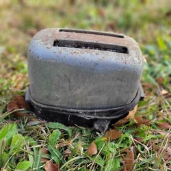 Antique WORKING  Kenmore Toaster