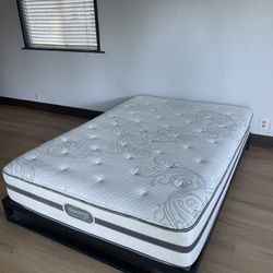 QUALITY Beautyrest Queen Mattress and Zinus Bed Frame