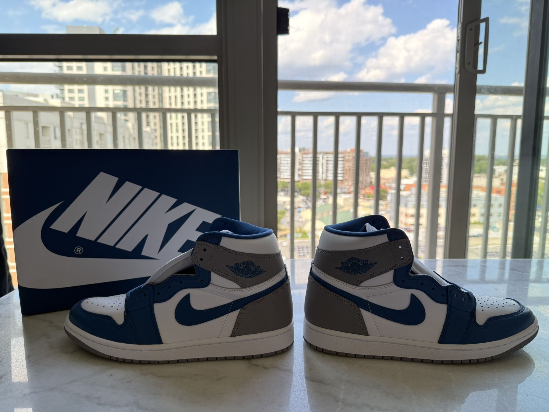 Jordan 1 True Blue