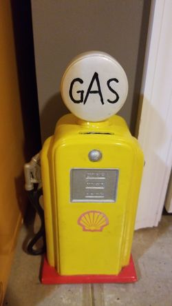 Vintage ceramic gas pump coin bank
