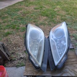 Head Light Assembly For A 2014  Buick Verno 