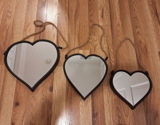 Mirror trio