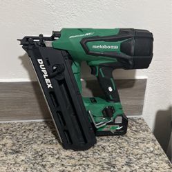 Metabo Cordless Duplex Nail Gun 