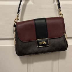 Coach Bag/Purse.     Make Offer