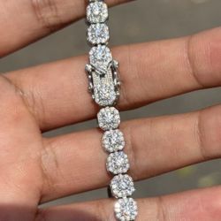 VVS1 925 cluster tennis bracelet 6mm 7.8inch throw offers & read description