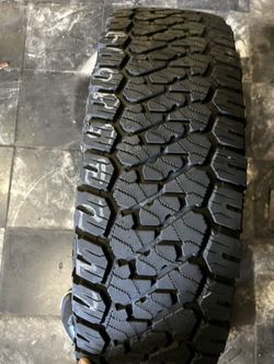 LT 235/80/17 Firestone Destination