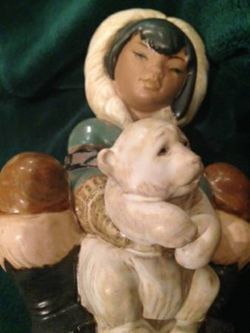 Lladro Poor Little Bear Eskimo Polar Bear Cub #2232 SIGNED