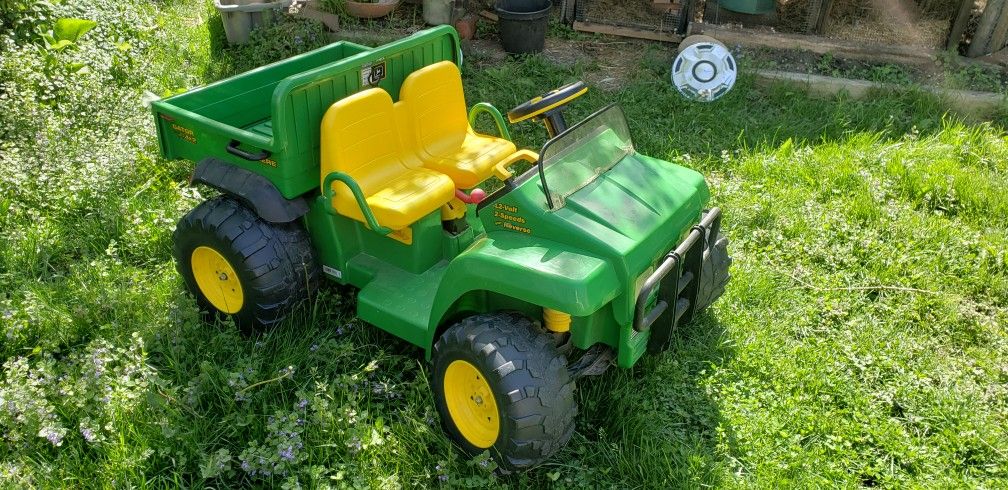 12v Kids John Deere Gator Truck With Battery And Charger