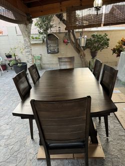 Dinning Table