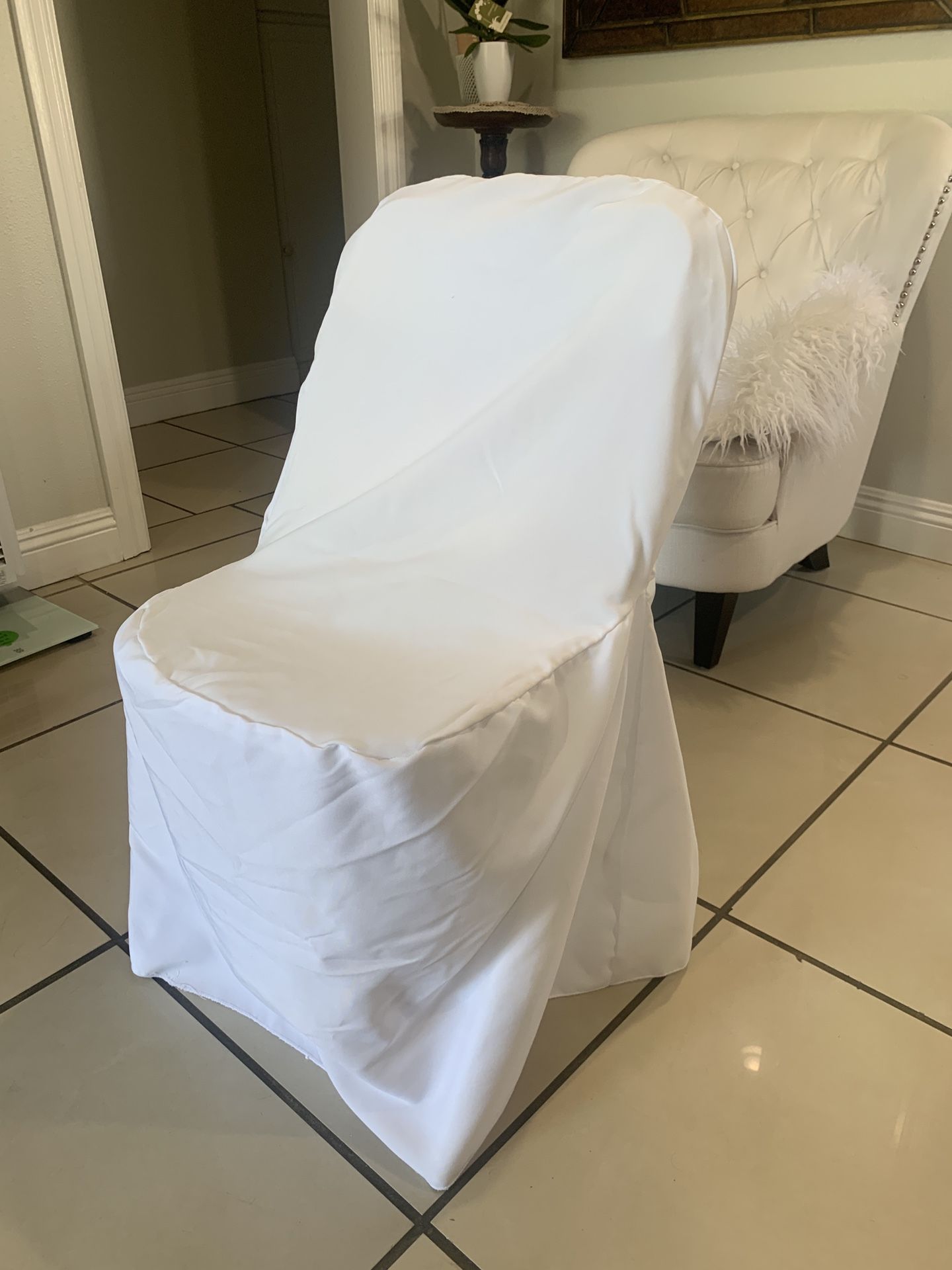 White chair covers for Sale in Whittier, CA OfferUp