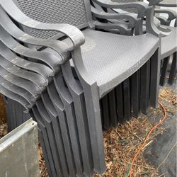 Grosfillex Wide Seat Chair